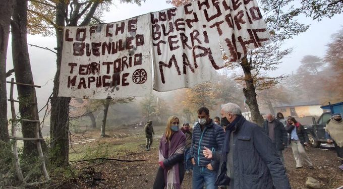 Pichetto y Cornejo pidieron informes al Gobierno por la venta de terrenos a falsos mapuches