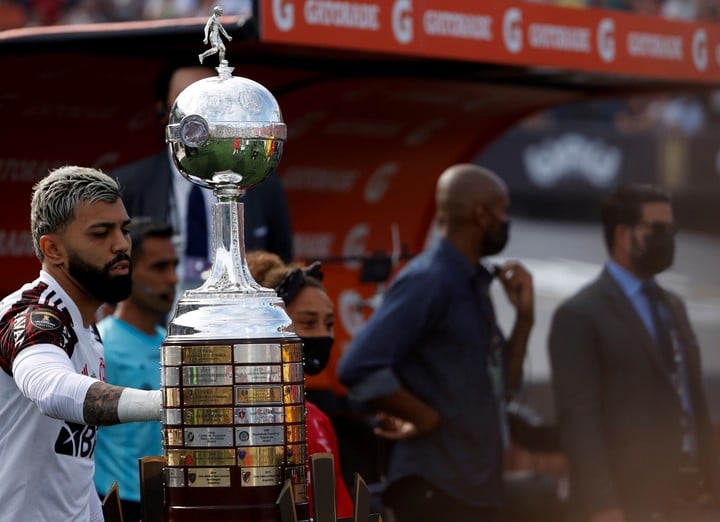 El trofeo de la Libertadores. (EFE)