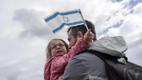 Una encuesta reveló que los israelíes sienten más fraternidad con los judíos de la diáspora ahora que hace cinco años