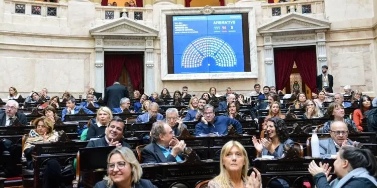 Con la mayoría de la oposición en contra, el Frente de Todos logró la media sanción del proyecto contra el lavado de activos