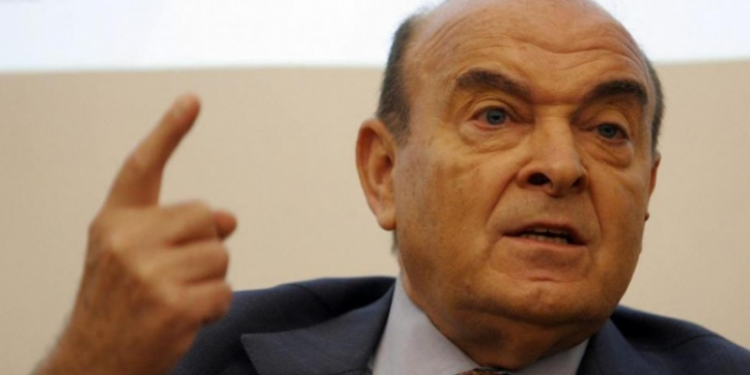 El plan de Domingo Cavallo para liberar por completo al dólar: qué propone