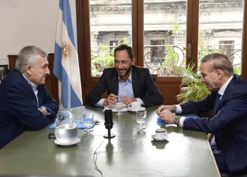 Miguel Pichetto avaló la incorporación de Espert a Juntos por el Cambio: “Consolida el frente”