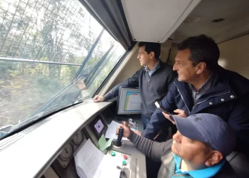 Sergio Massa y Wado de Pedro se muestran en un acto como si ya fueran compañeros de fórmula