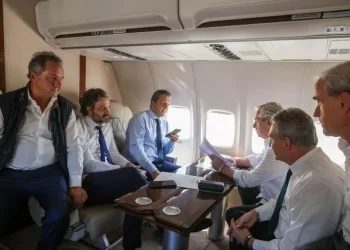 ¿Cristina Kirchner candidata, o una operación para evitar la migración de votos a Milei?