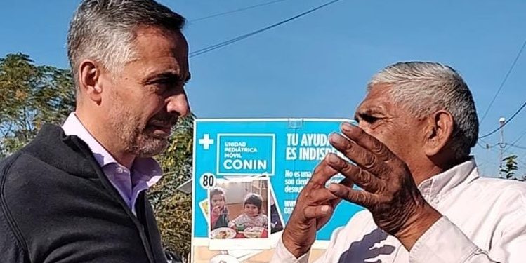 Martínez Palau hace campaña en Las Heras: impulsa construir una red asistencial municipal en situaciones de sufrimiento social