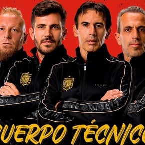 Deportivo Cuenca oficializó la salida de su cuerpo técnico
