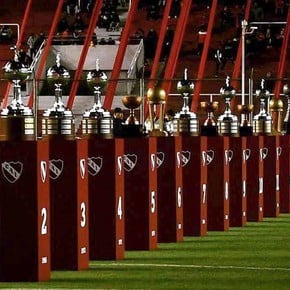 El tremendo récord que comparten Independiente y Sevilla
