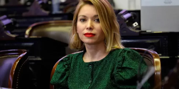 Para la diputada Gabriela Estévez, es “imperioso implementar la ESI y reformar la justicia”