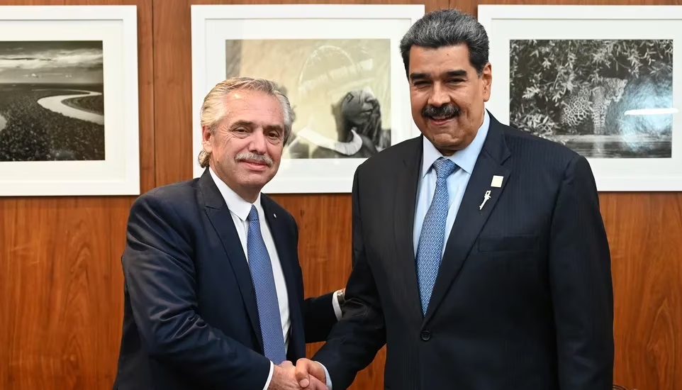 Alberto Fernández cuestionó a los presidentes de Uruguay y Paraguay por sus críticas hacia Nicolás Maduro