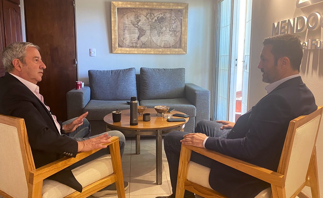 Cobos dijo que, aunque trabajó bien con Gerardo Morales, apoyará al mendocino Luis Petri