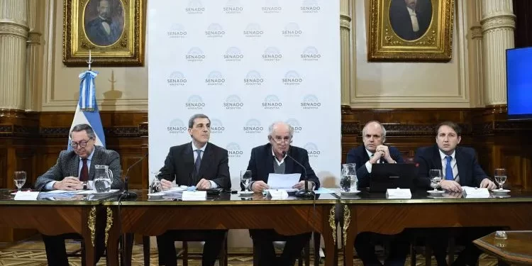 El Senado comenzó a analizar el proyecto sobre lavado de activos que es exigido por el FMI