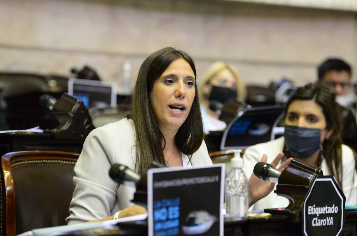 Marisa Uceda cruzó a Suarez y a Cornejo: “Hace 8 años Mendoza se encuentra en modo siesta”