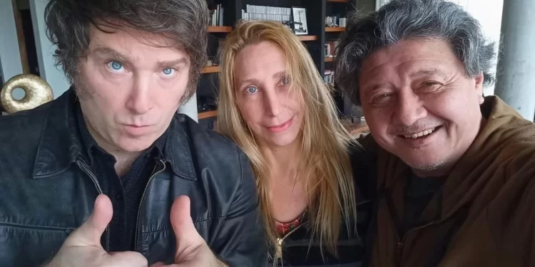 Quién es quién: las caras que respaldaron a Javier Milei en el escenario