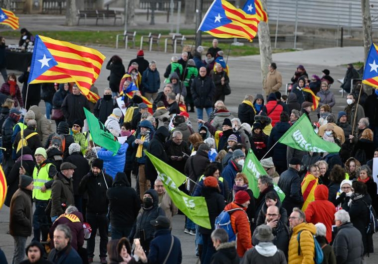 Aragonès vuelve a la manifestación de la ANC, que exige bloquear el Congreso>