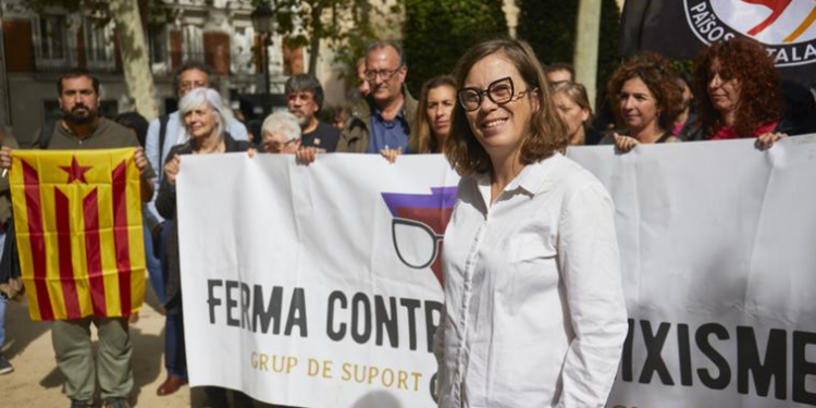 La diputada autonómica de la CUP Eulàlia Reguant deja el acta en el Parlament>