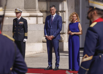 Ni una palabra de Sánchez por la salida de Batet de la primera línea política>