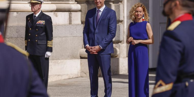 Ni una palabra de Sánchez por la salida de Batet de la primera línea política>