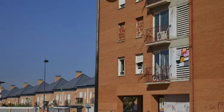 Asedio okupa en dos bloques de Alcorcón: «El clan ha instaurado una dictadura»>