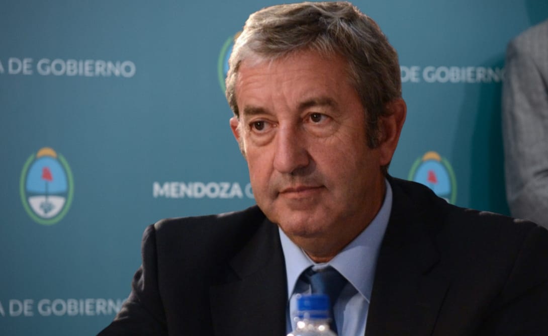 Cobos insiste en mantenerse neutral y advierte: “No creo que Sergio Massa sea kirchnerista”