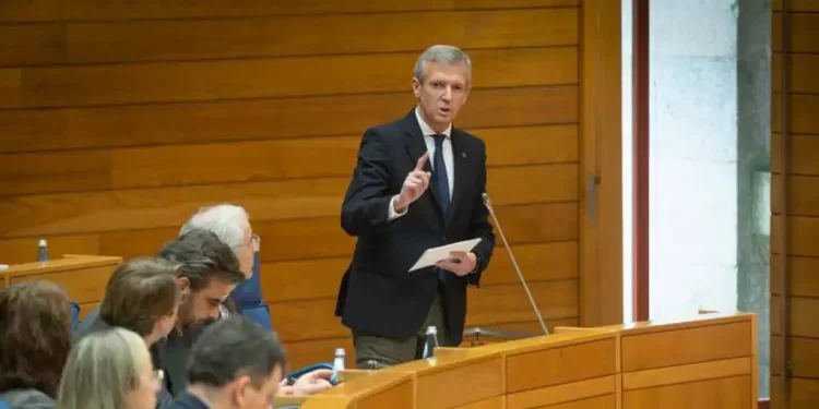 Del «desprecio» del BNG a los mayores a conselleiras que se benefician de «ayudas electorales»: tensión en O Hórreo>