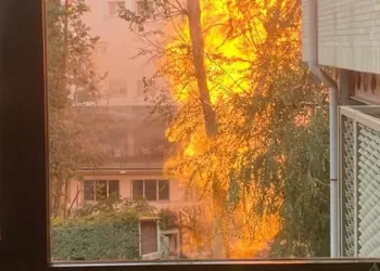 Desalojado un colegio mayor de Ciudad Universitaria por una explosión de gas: «Estaba todo encendido por las llamas. Mucho miedo»>