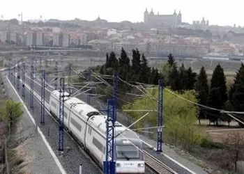 El fútbol, último y sorprendente aliado para impulsar el AVE Madrid-Lisboa>