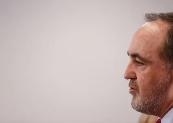 Javier Esparza: «La Federación Navarra de Municipios es el primer pago a Bildu por la investidura de Sánchez»>