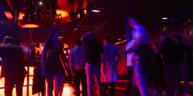 La Junta de Castilla y León tramita al año más de 100 actas por infracciones muy graves en bares, pubs y discotecas>