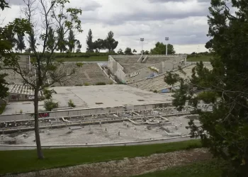 Nuevo intento para romper la maldición del auditorio Juan Carlos I tras quince años en ruinas>