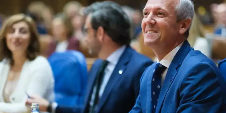 Rueda anuncia un bono universal anual de 5.000 euros para familias con dependientes y nuevas rebajas de impuestos>