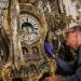 Tres días para cambiar de hora los 230 relojes del Palacio Real>