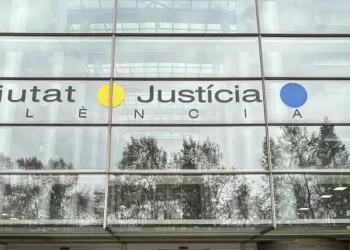 Una joven admite que se inventó que su padre la violó cuando era menor: «Buscaba vengarme de él»>