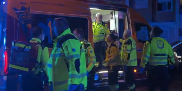 Asesinato en Carabanchel: mueren una mujer de 25 años y su hija de 3 tras ser apuñaladas en su vivienda>