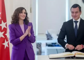 Ayuso pide «no caer en el error del qué hay de lo mío» respecto a la cesión de Sánchez con Cataluña>