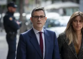 Bolaños despacha a la Comisión Europea diciendo que la amnistía no es cosa del Gobierno sino de los grupos parlamentarios>