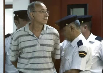 El Gobierno vasco volvió a dar a diez etarras la semilibertad que había revocado la Justicia>