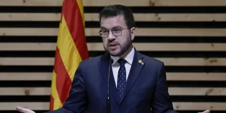 El Papa se reúne 40 minutos con Aragonès, que destaca la «preocupación compartida por la situación de Israel y Palestina»>