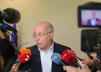 Igea presenta una denuncia contra García-Gallardo por un presunto delito de odio hacia los migrantes llegados desde Canarias>