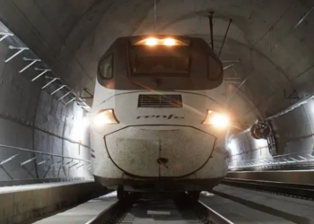 La alta velocidad llega a Asturias este miércoles tras 19 años de obras y 4.000 millones de inversión>