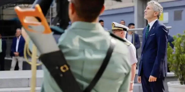 La Guardia Civil reconoce en un informe que usa balizas prohibidas>