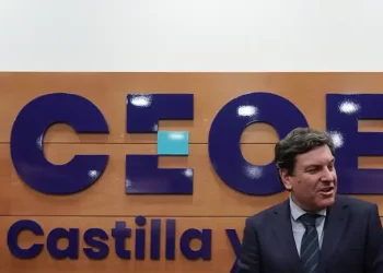 La Junta recuerda al nuevo ministro Óscar Puente que Castilla y León tiene «muchas infraestructuras pendientes»>