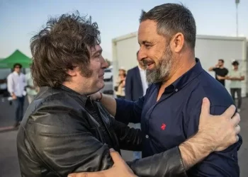 La reacción de Santiago Abascal a la victoria de Javier Milei en Argentina: «Se abre un camino de futuro»>