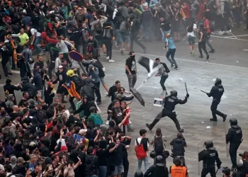 Los Mossos acreditan la violencia de Tsunami en el Prat>