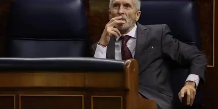 Un guardia civil desvela al juez que las balizas de la unidad de élite de Marlaska contra el narco son ilegales>