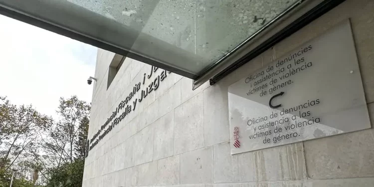 Un hombre se enfrenta a tres años de cárcel por tocarle el pecho a su novia cuando le dijo que le quería dejar