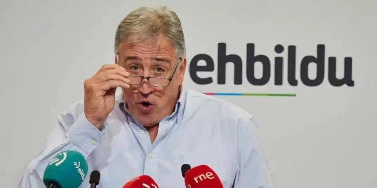 Bildu quiere compartir el Ayuntamiento de Pamplona con el PSN: «Nos encantaría que forme parte del Gobierno»>