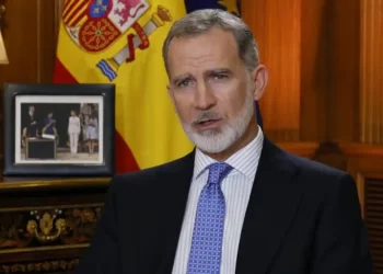 El cuestionamiento de la Carta Magna lleva al Rey a salir en su defensa>