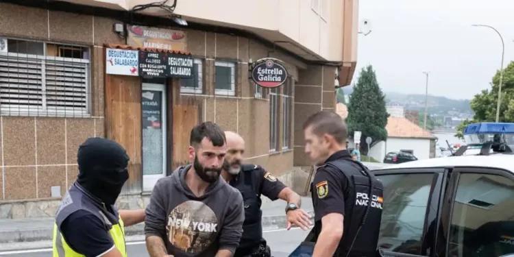 El dueño del pesquero cazado con 1.400 kilos de cocaína en Galicia, a la cárcel para que no vuelva a escabullirse>