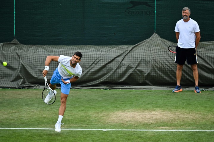 Djokovic ya lleva varios años con Ivanisevic. (Reuters)