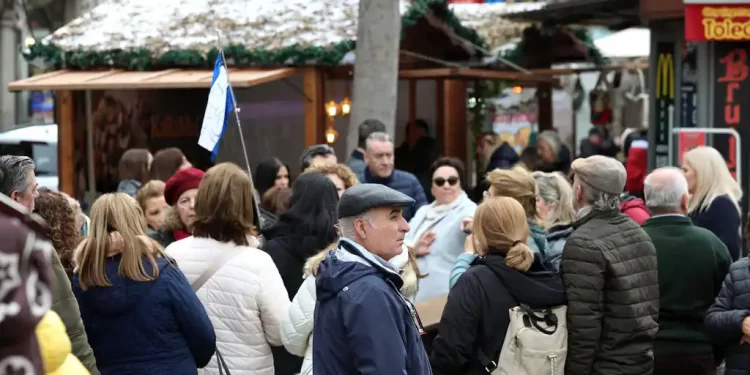 El PSOE denuncia que la «improvisación y la falta de información» ha provocado un caos de movilidad en el puente>